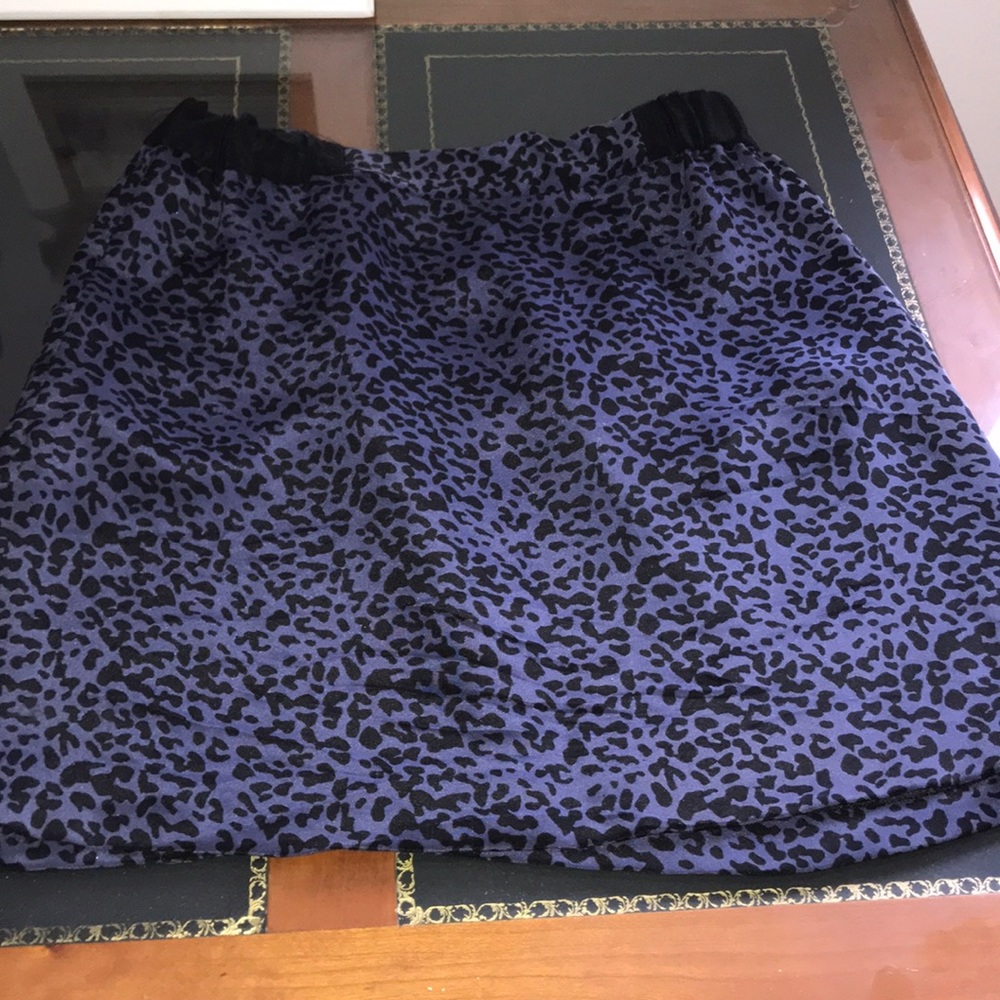 Anlo mini skirt size small - Picture 4 of 4